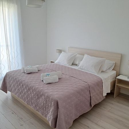 Apartment & Room Ladisic オラサック 部屋 写真