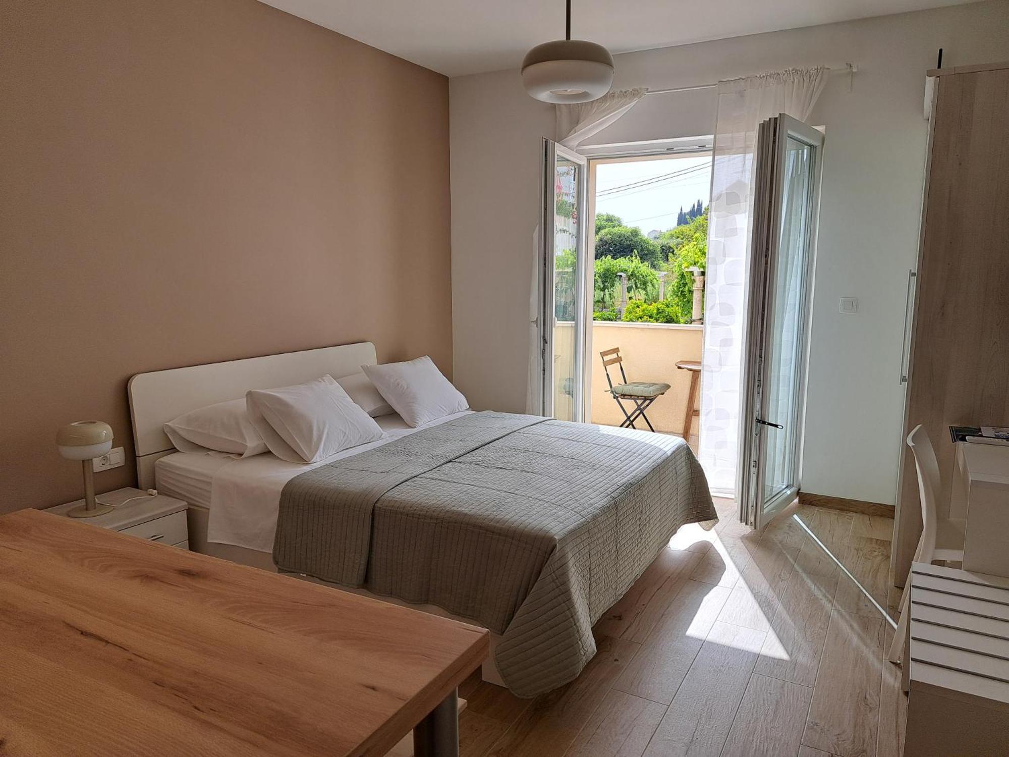 Apartment & Room Ladisic オラサック 部屋 写真