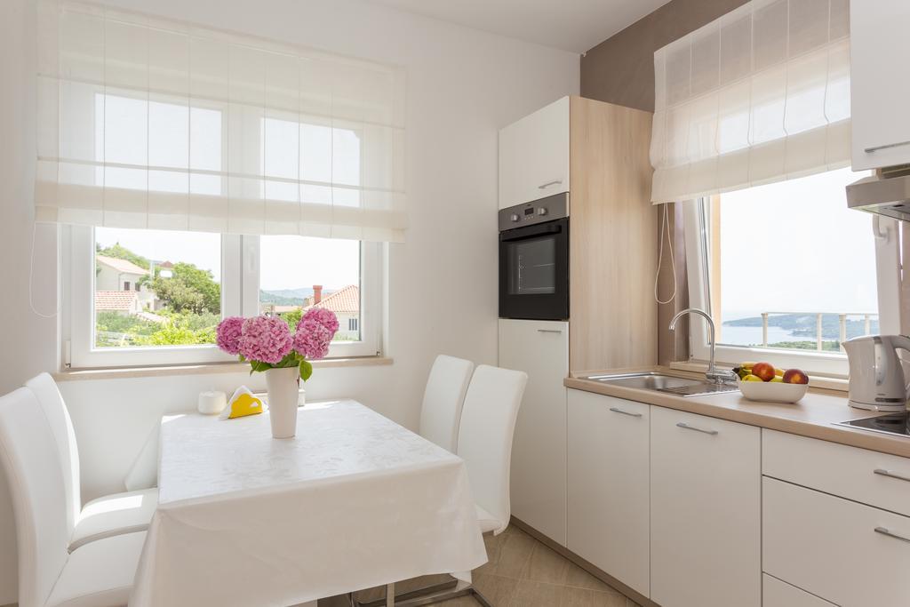 Apartment & Room Ladisic オラサック エクステリア 写真