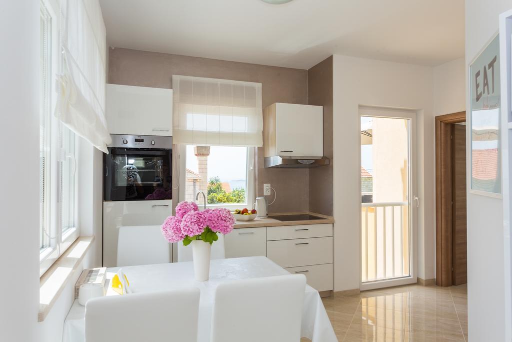 Apartment & Room Ladisic オラサック エクステリア 写真