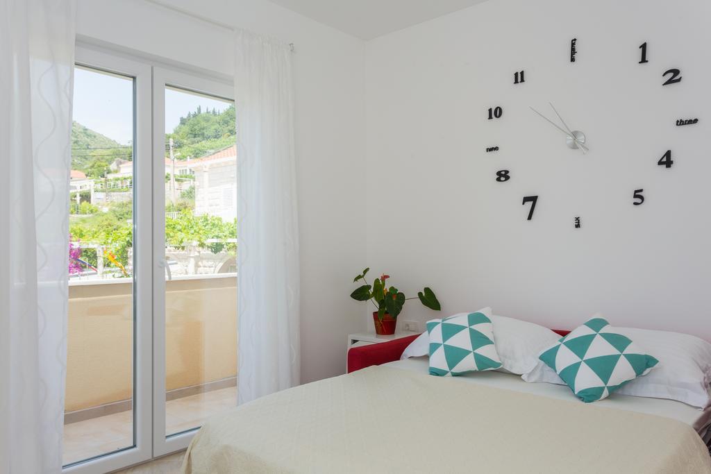 Apartment & Room Ladisic オラサック エクステリア 写真