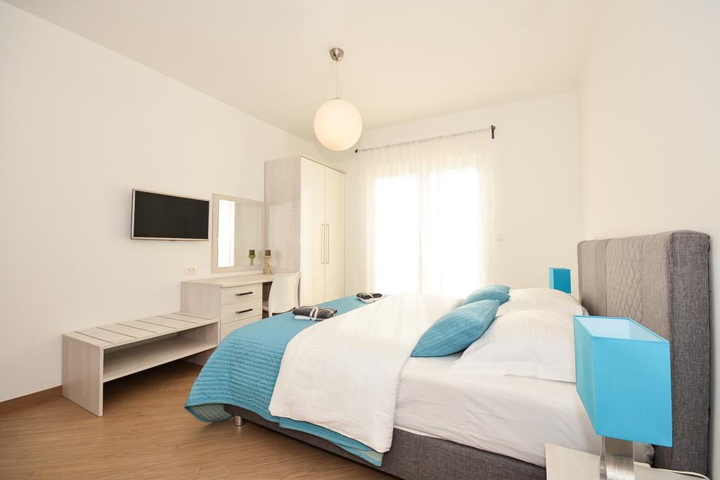 Apartment & Room Ladisic オラサック エクステリア 写真