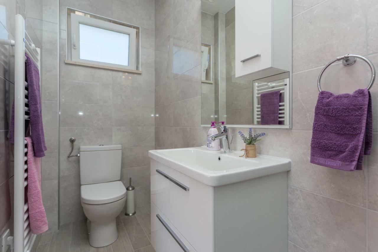 Apartment & Room Ladisic オラサック エクステリア 写真